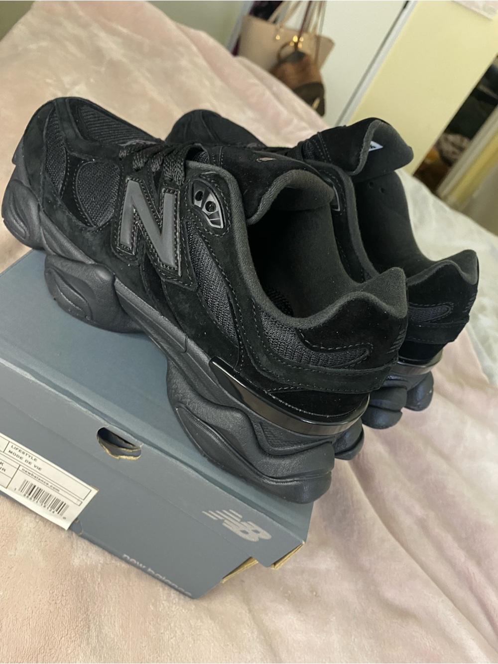 New Balance 9060 Men's Sneakersshoes Size 7 - Picture 4 of 8